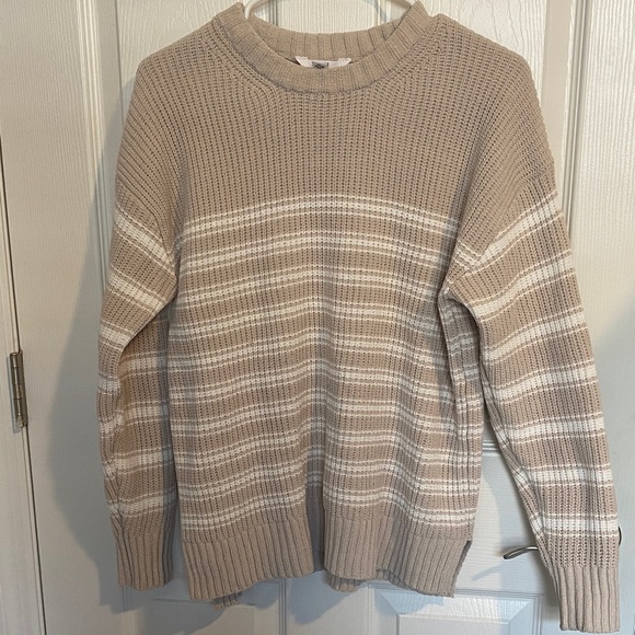 Time and Tru Sweaters - Time and Tru Textured crew neck Beige and white stripe Sweater